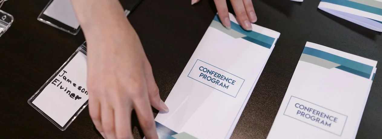 How Buzzblender-Digital Signage for events- Enhance Event Management