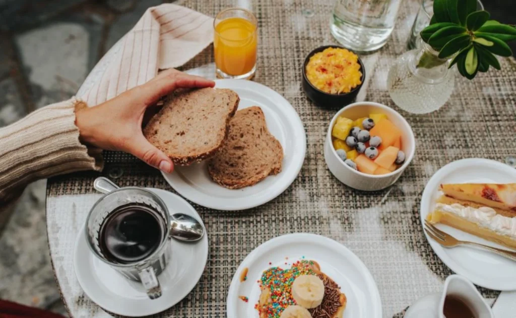 Hotel breakfast and dining experience with fresh food and drinks